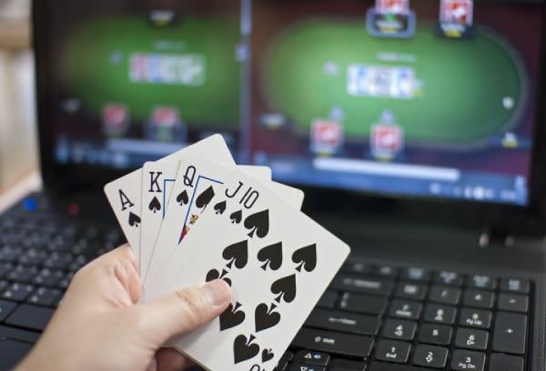 MMK2 တိုက်ရိုက်ကာစီနို Mobile APP Dragon Tiger နှင့် Roulette ကစားခြင်း